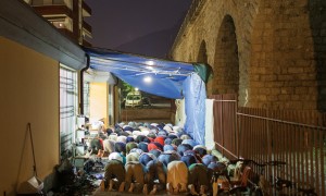 Merdiven Altlarından Şehrin Göbeğine: Milano’da Cami Eksikliği