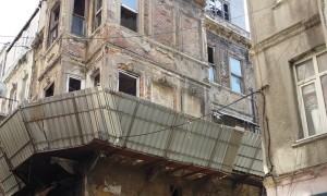 Kalmak İçin Gelenler: Türkiye’nin Mültecileri