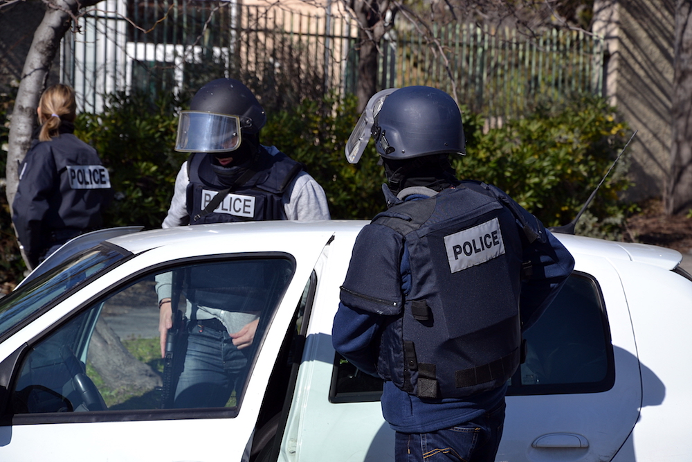 Fransa polis