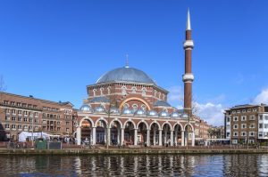 Camileri Gizlice İzleyen Hollanda Diyalog Süreci Başlattı