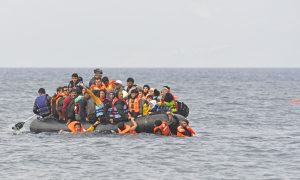 Manş Denizi’nde Göçmen Krizi Aşılamıyor