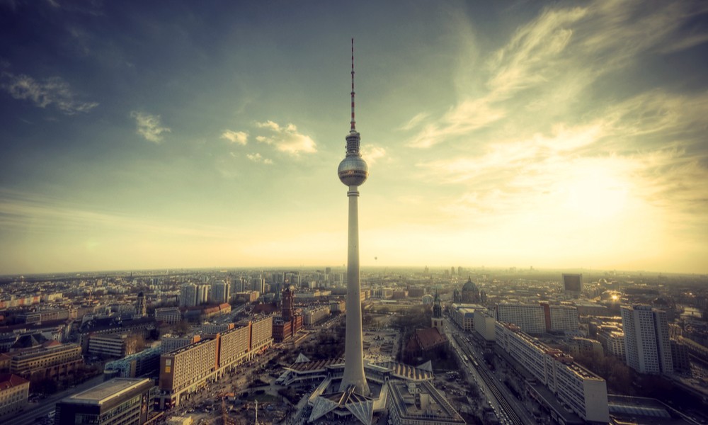 Berlin’de Yeniden Bir Camiye Polis Baskını Gerçekleşti