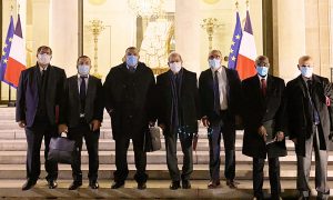 Macron CFCM’de Ulusal İmamlar Konseyi Kurmasını Talep Etti