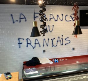 Fransa’da Türklere Ait Bir Dükkana Irkçı Saldırı