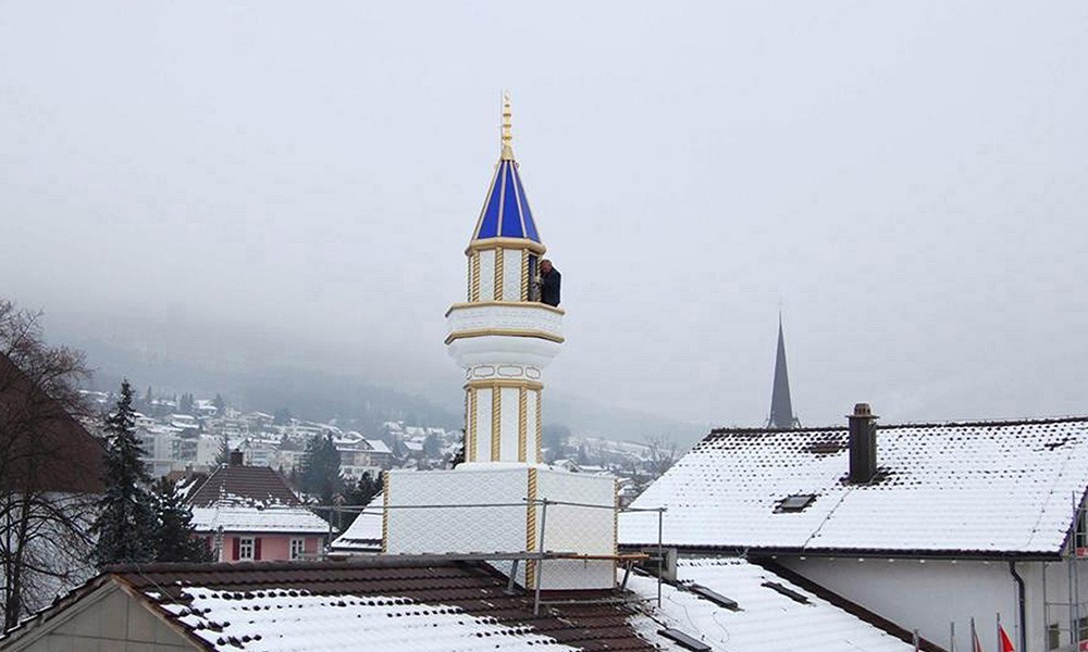 İsviçre İslam Çatı Kuruluşları Federasyonu (FIDS) minareli cami