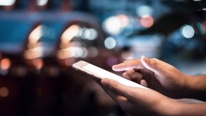 “Telefonuma Uzun Süre Bakmadığımda Eksik Hissediyorum”