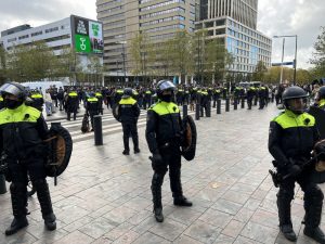 Hollanda’da PEGIDA’nın Kur’an-ı Kerim Yakma Eylemi Başlamadan Bitti