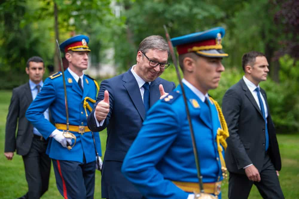 Sırbistan Cumhurbaşkanı Vucic, Orduya "Hazır Ol" Emri Verdi