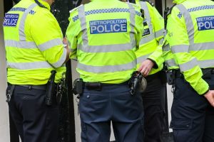 Rapor: Londra Polisi Kurumsal Olarak “Irkçı ve Kadın Düşmanı”