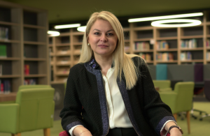 “Komplo Teorileri Hakikatle Değil; ‘Hipergerçeklik’le İlgilenir”