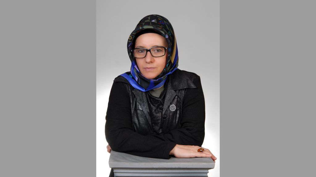 “Toplumsal Yozlaşmanın Bütün Yükü Kadınların Giyim Hanesine Kaydediliyor”