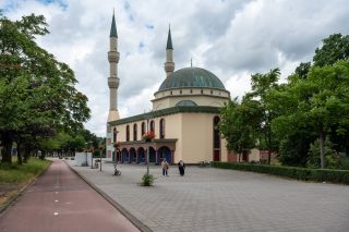 Hollanda Camilerinde Fişleme Skandalı: Silinen Veriler, Silinmeyen Güvensizlik