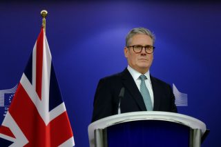 Starmer Döneminde Yeni Göç Rejimi: Birleşik Krallık Yol Ayrımında