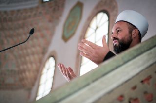 Araştırma: Almanya’da Cuma Hutbeleri Şeffaf ve Toplum Odaklı