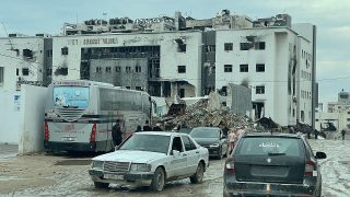 ‘’Gazze: Saldırı Altındaki Doktorlar’’ Belgeseli BBC Sansürüne Rağmen Yayınlandı