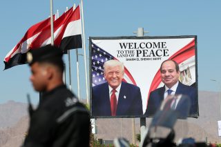 Trump’ın Planı, Gazze’yi Yeniden İnşa Etse de Filistinlilerin Egemenliğini Yıkıyor