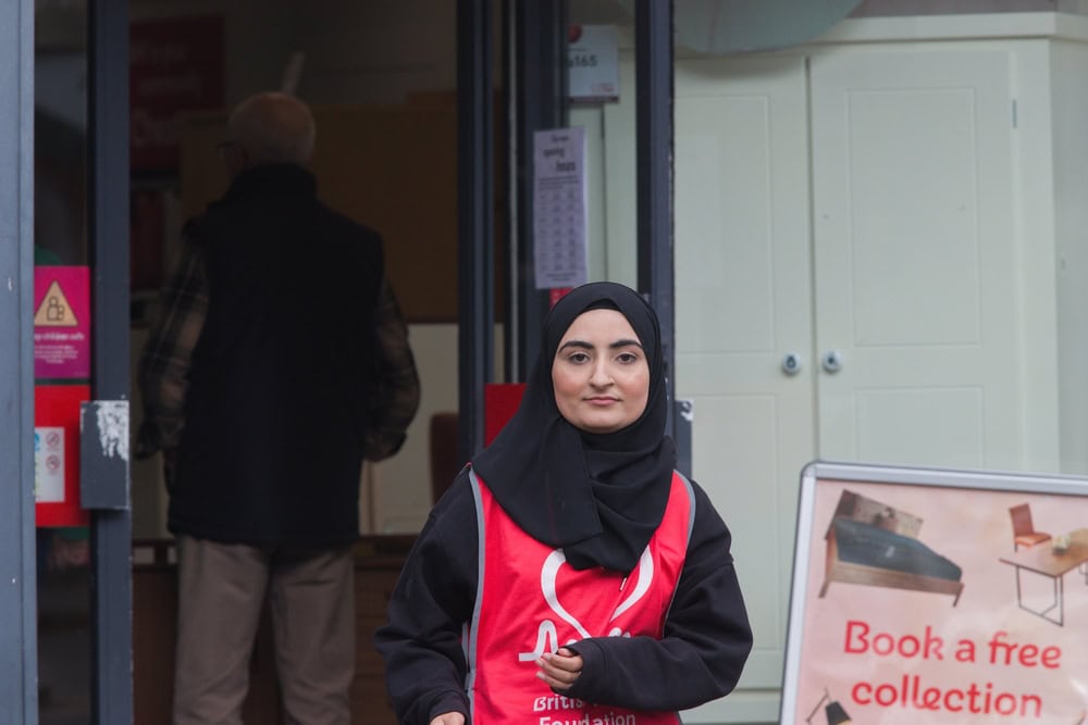 equi bağış yardım ingiltere birleşik krallık britanya