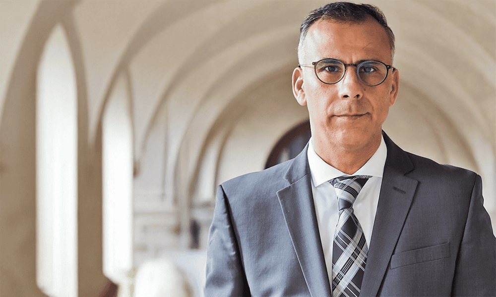 “Diğer Siyasetçilere Kıyasla 10 Kat Fazla Çalışmak Zorundaydım”