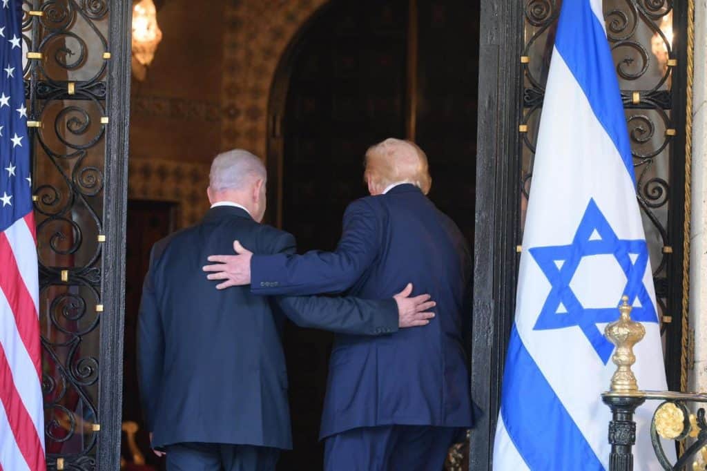 Kabinesinin İtirazlarına Rağmen Trump İran’a Savaş Açmayı Nasıl Tercih Etti?