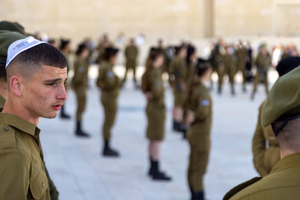 IDF israil ordusu zorunlu askerlik asker kaçağı