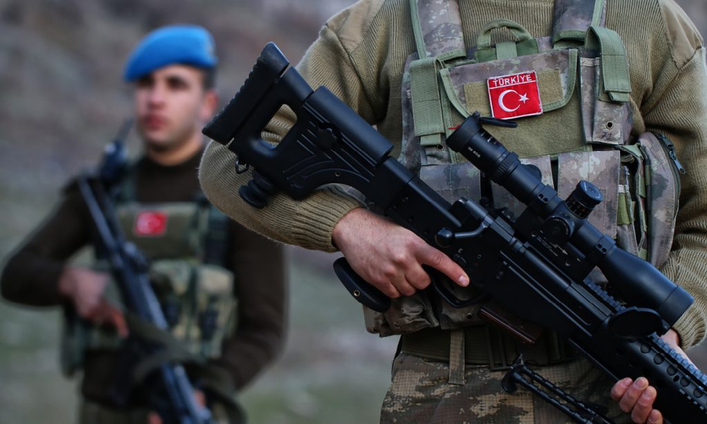Dövizle Askerlik Bedeli Arttıkça Türk Vatandaşlığından Çıkışlar Artıyor