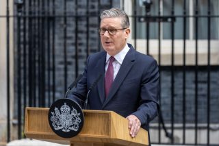 İngiltere Başbakan Öğütmeye Devam Ediyor: Keir Starmer da İstifa Etti