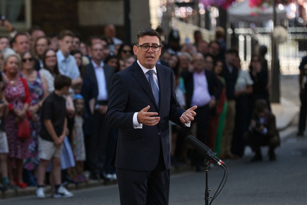 İngiltere Britanya Birleşik Krallık Andy Burnham Keir Starmer Downing Street Başbakan Prime Minister