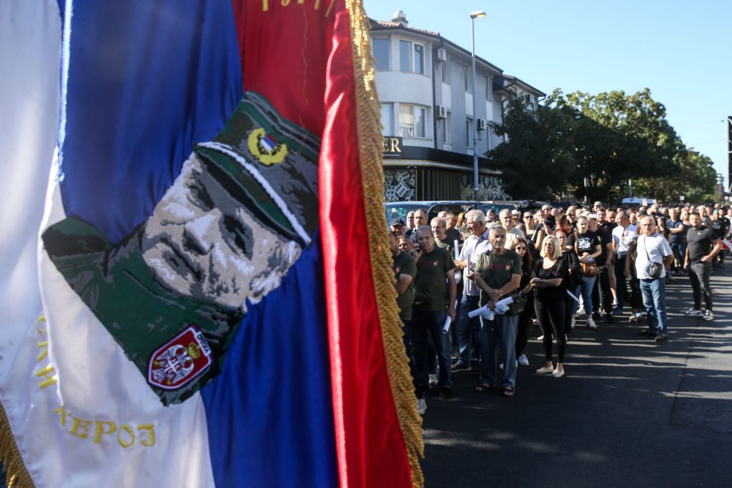 Savaş Suçlusu Mladić, Sırbistan’a Devlet Desteğiyle Defnedildi