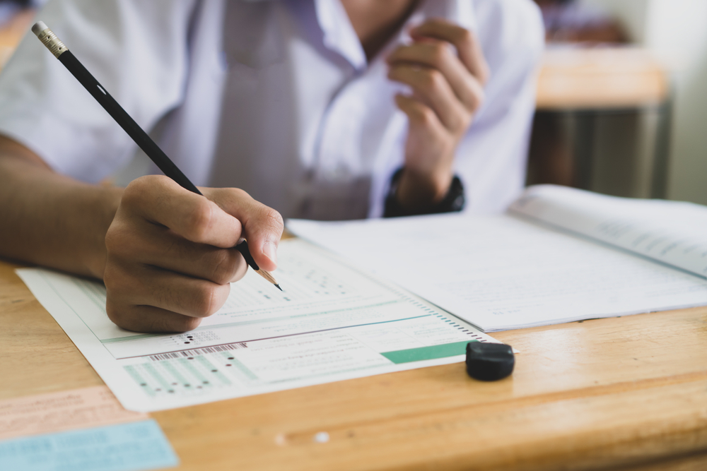 PISA 2025 eğitim okul akademi başarı sınav test avrupa fransa OECD Türkiye